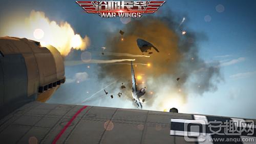 图1-《浴血长空》战机在空中遭遇惨烈战斗.jpg