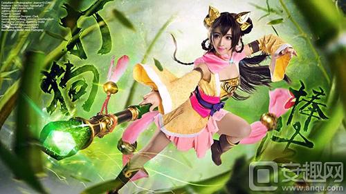 图1：《射雕英雄传3D》黄蓉cosplay.jpg