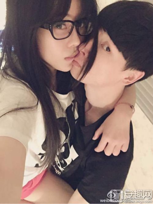 LOL女主播卡卡被爆当小三 原配只求离婚