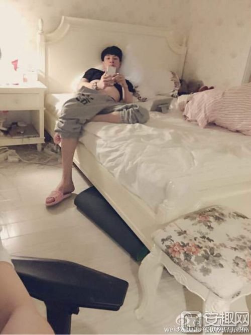LOL女主播卡卡被爆当小三 原配只求离婚