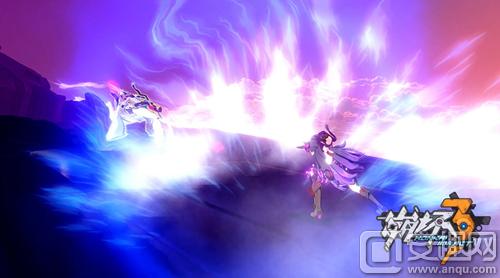 图3 《崩坏3》芽衣角色卡「雷电女王的鬼铠」战斗画面.jpg