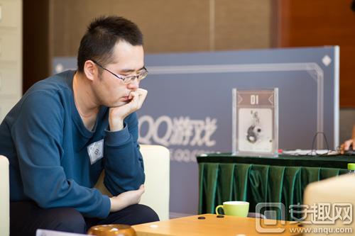 图7：中国第15位围棋世界冠军 柁嘉熹.jpg