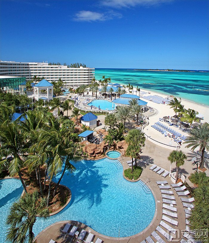 50MeliaNassauBeach-Pool.jpg